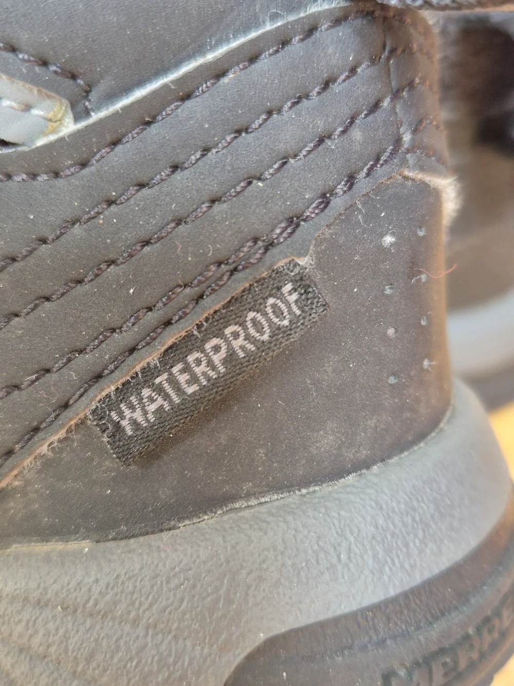 Merrell Oakcreek Mid Lace Waterproof Hiking Boots Black 11.5 Toddler EUC